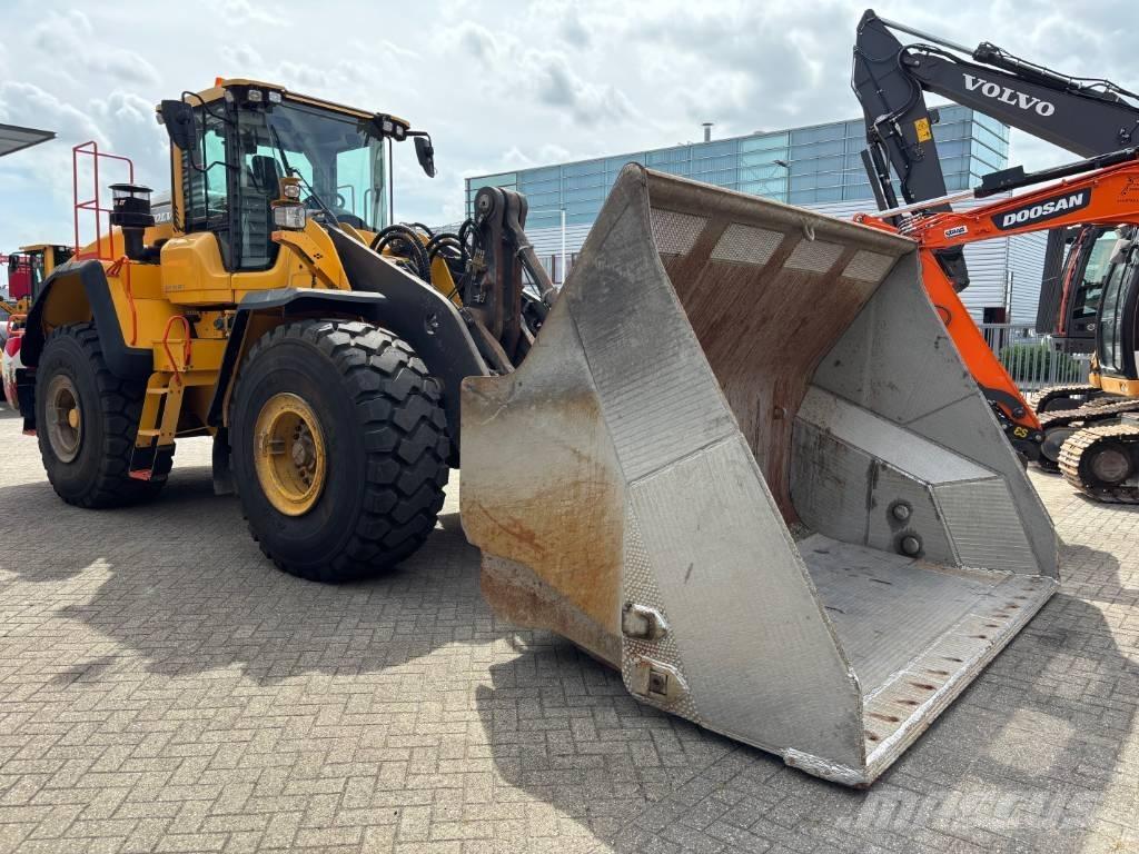 Volvo L 180 H Фронтальні навантажувачі
