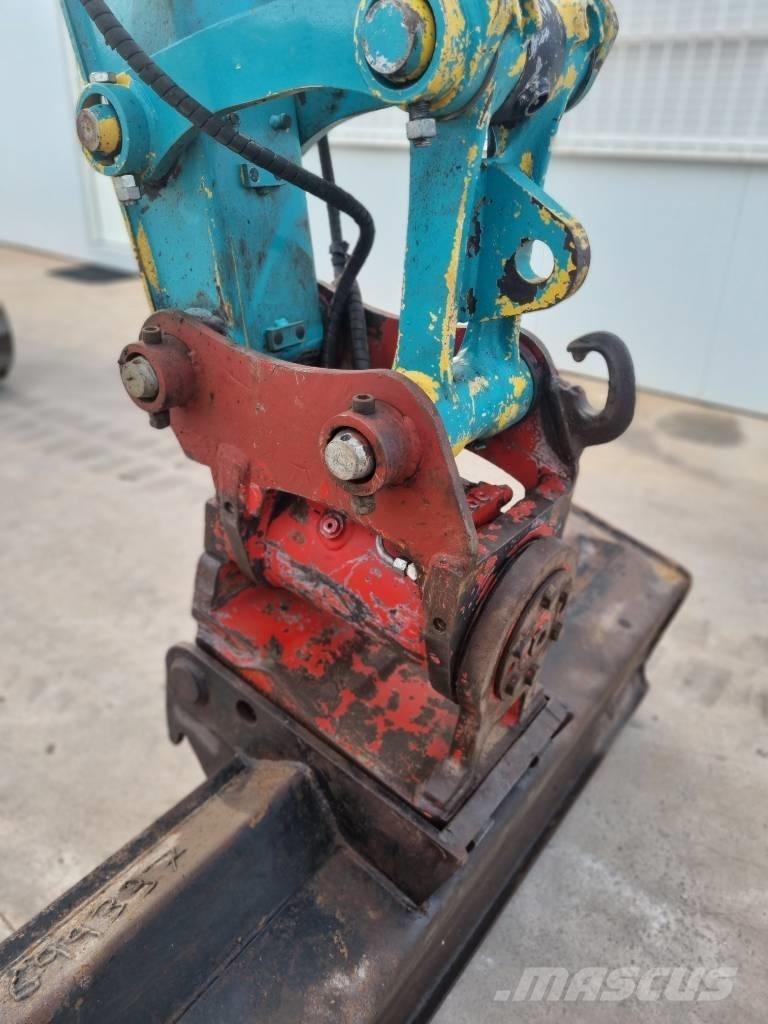 Yanmar Vio 80-1A Середні екскаватори 7т. - 12т.