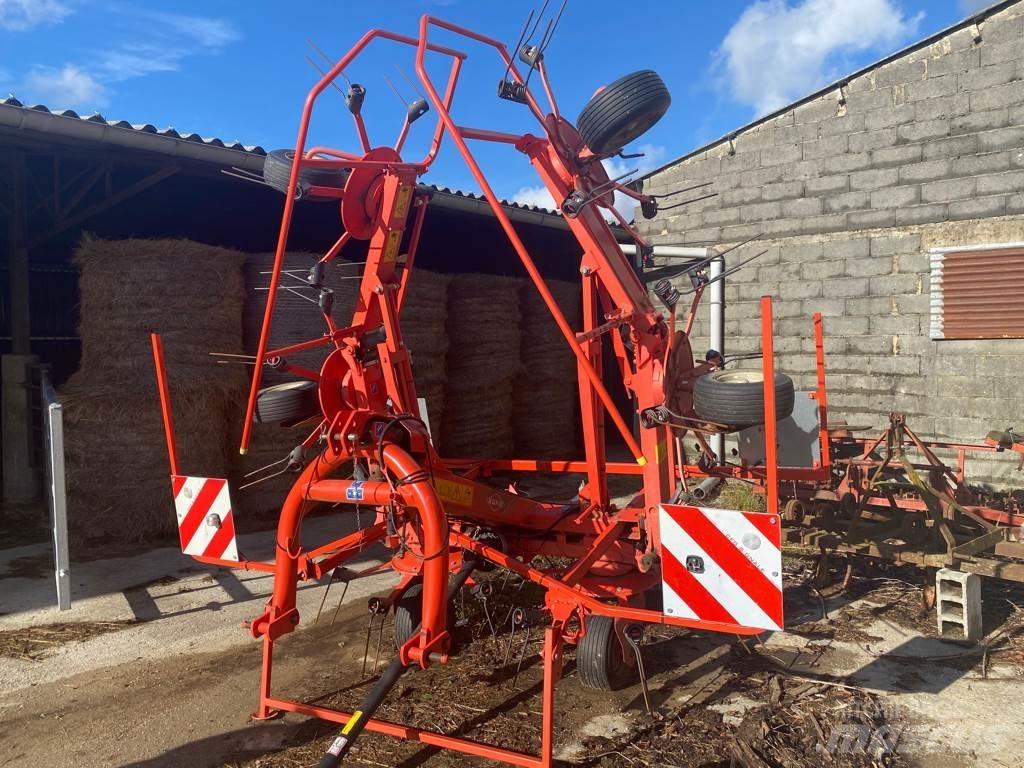 Kuhn GF 6502 Граблі і сінозворушувачі