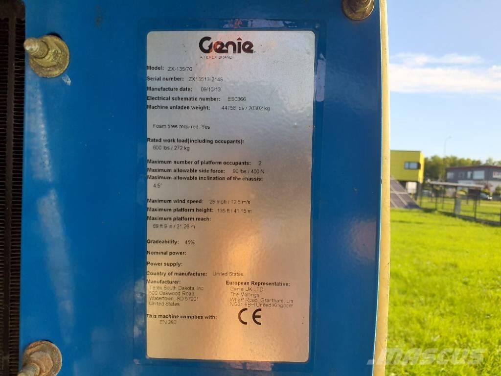 Genie ZX 135/70 Колінчаті підйомники