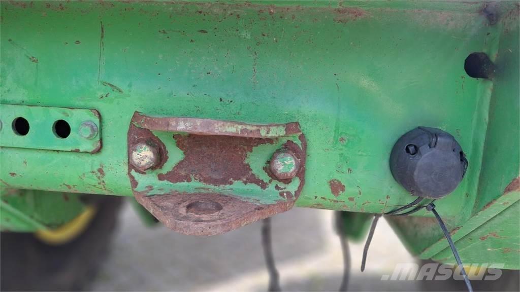 John Deere 3400 Телескопічні навантажувачі