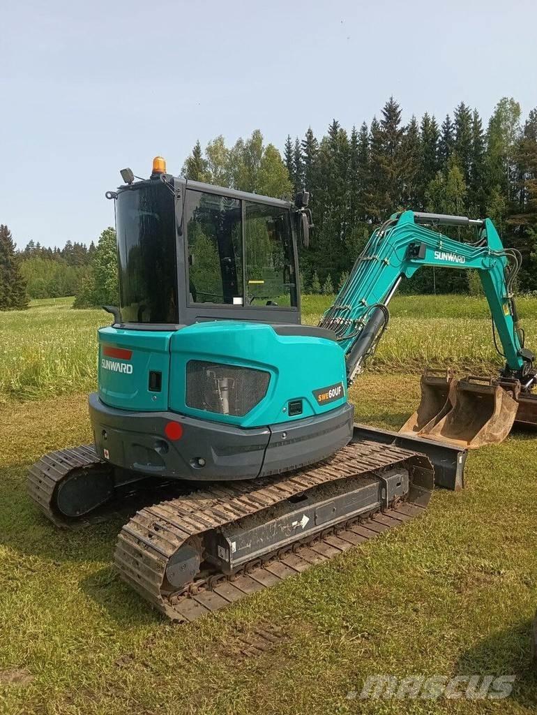 Sunward SWE60UF Середні екскаватори 7т. - 12т.