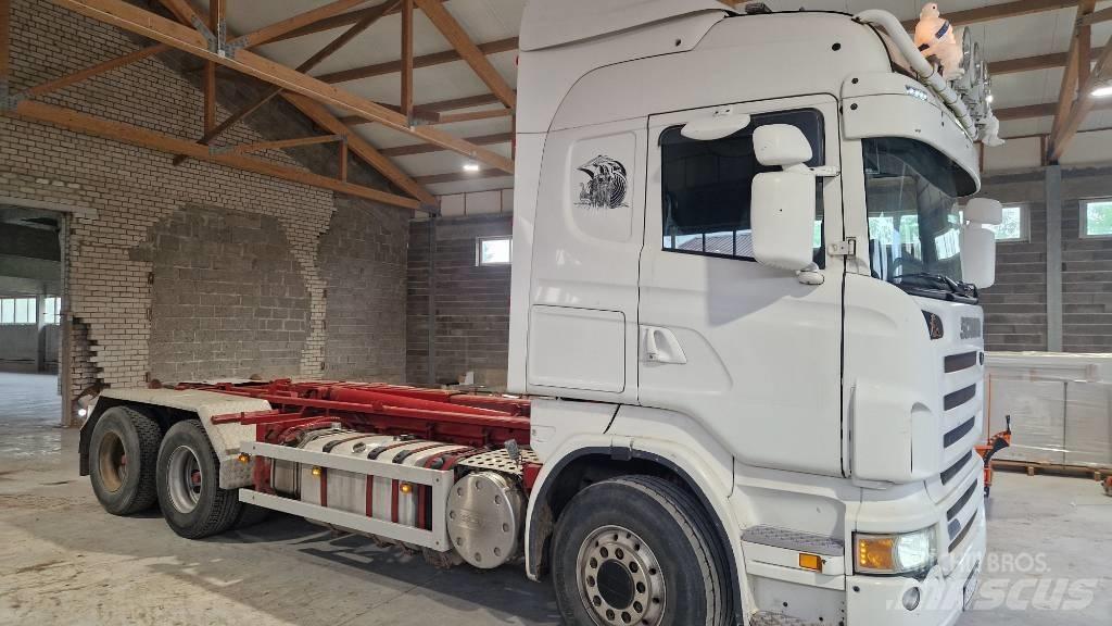 Scania R 620 Вантажівки з гаковим підйомом
