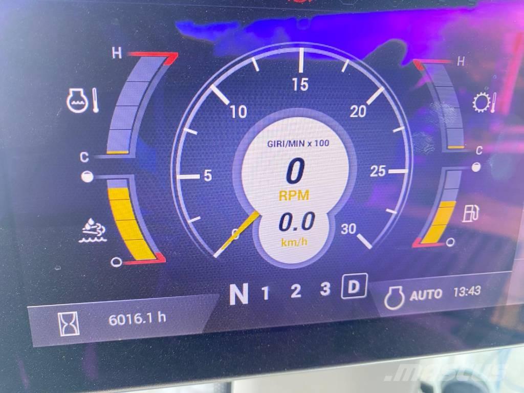 CASE 821G Фронтальні навантажувачі