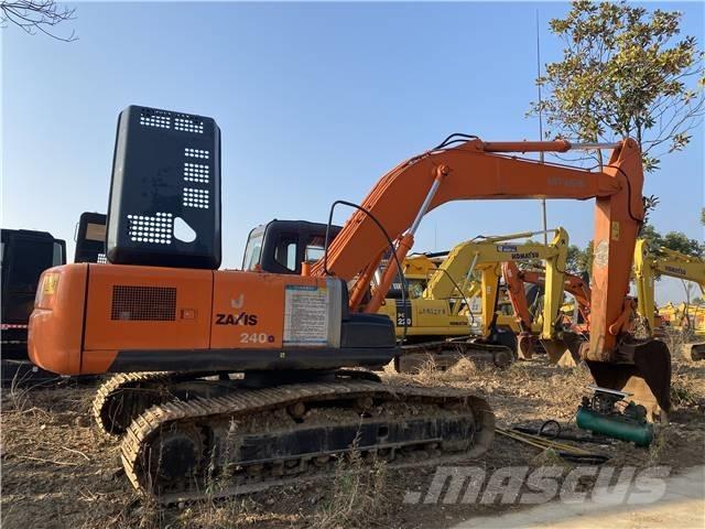 Hitachi ZX240 Гусеничні екскаватори