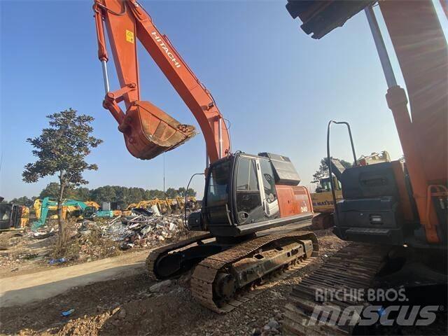 Hitachi ZX240H Гусеничні екскаватори