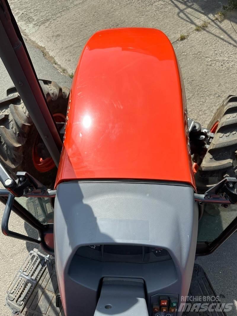 Kubota M4063 ROPS Трактори