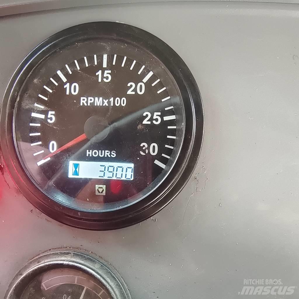 XCMG XS 223 J Грунтові котки