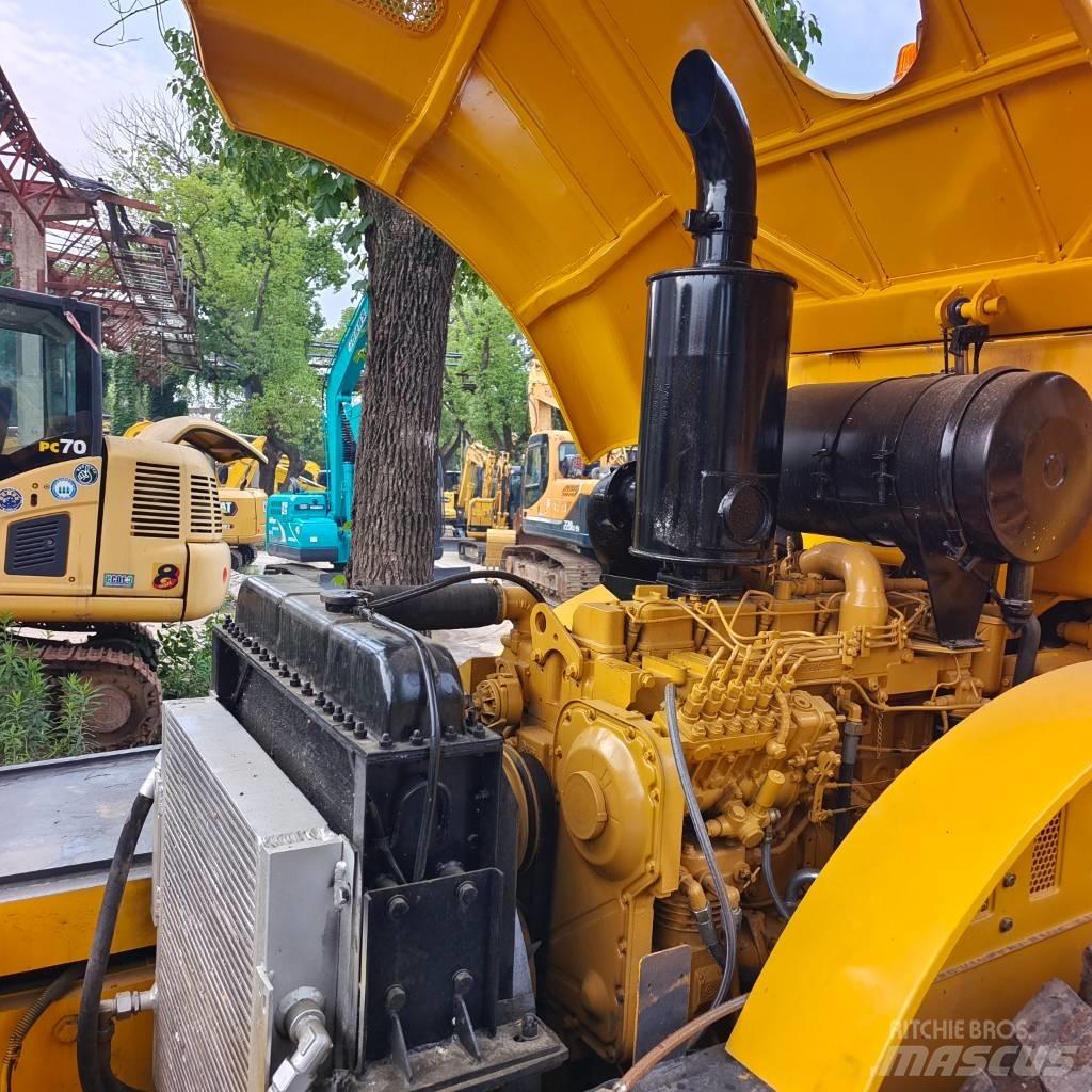 XCMG XS 223 J Грунтові котки