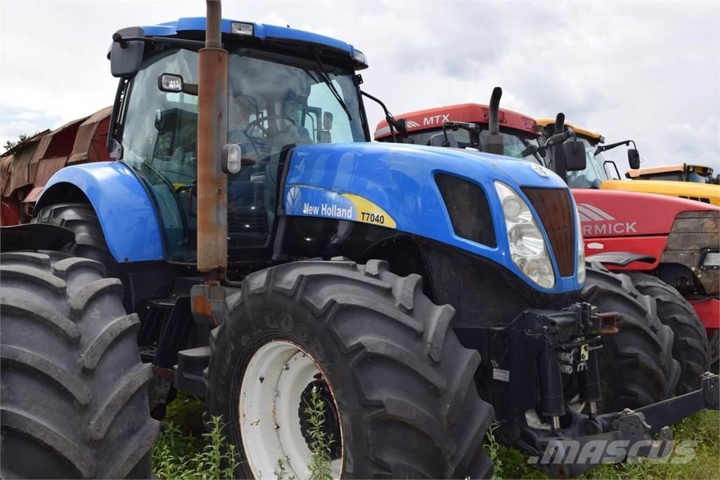 New Holland T 7040 Трактори