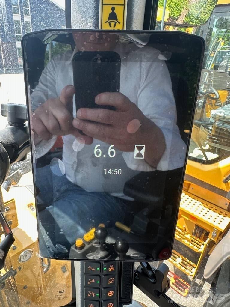 CAT 938 Фронтальні навантажувачі
