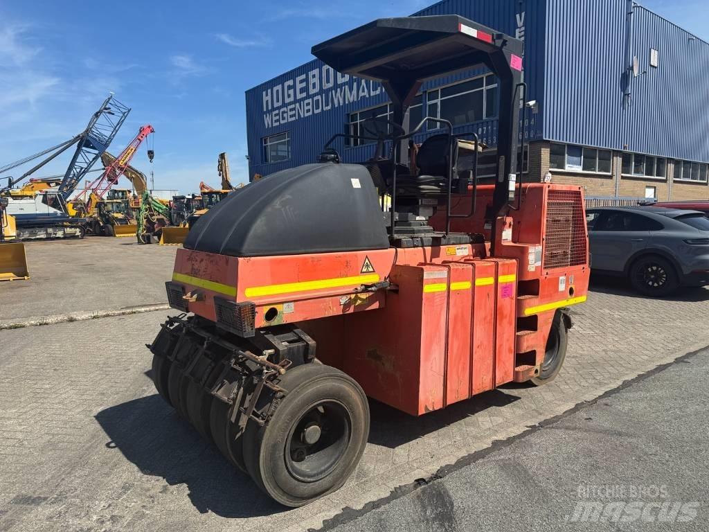 Dynapac CP 142 Пневматичні катки