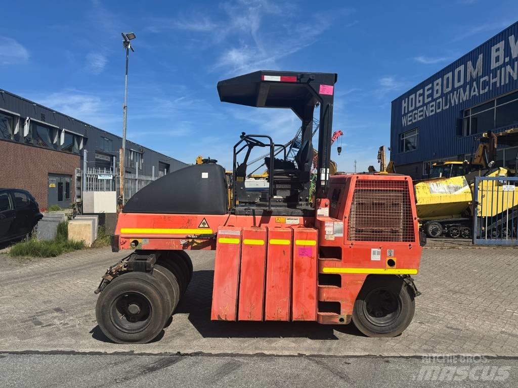 Dynapac CP 142 Пневматичні катки