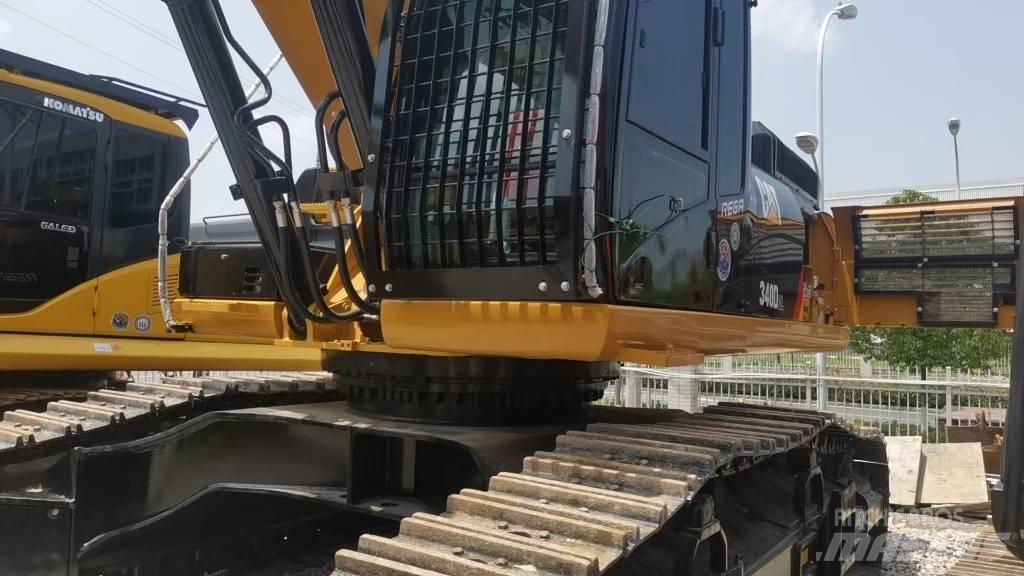 CAT 340 Гусеничні екскаватори