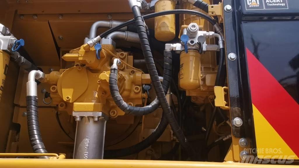 CAT 340 Гусеничні екскаватори