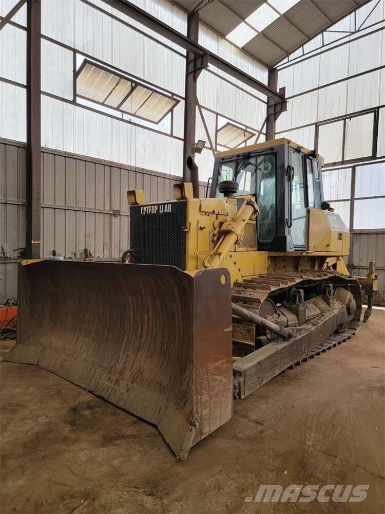CAT D7G2 Гусеничні бульдозери