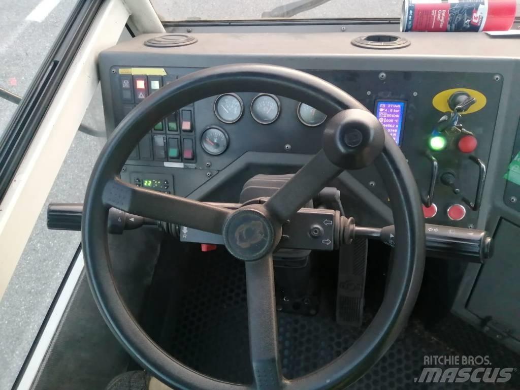  CVS FYT230 Термінальні трактори