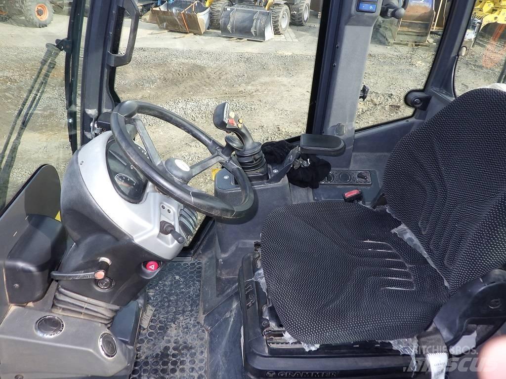 Schäffer 5470 Z Фронтальні навантажувачі