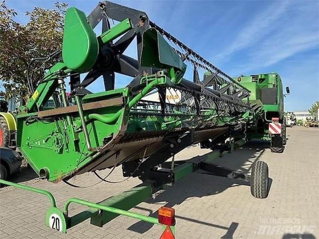 John Deere W550 Зернозбиральні комбайни