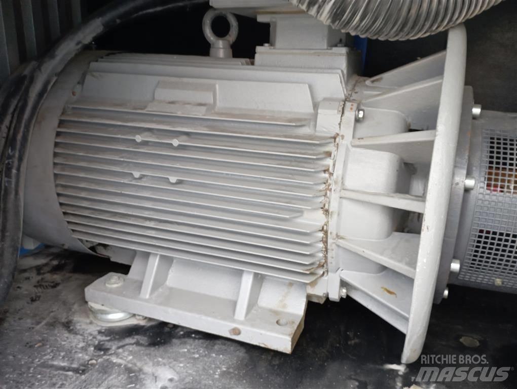 Compair L110RS-13A Компресори