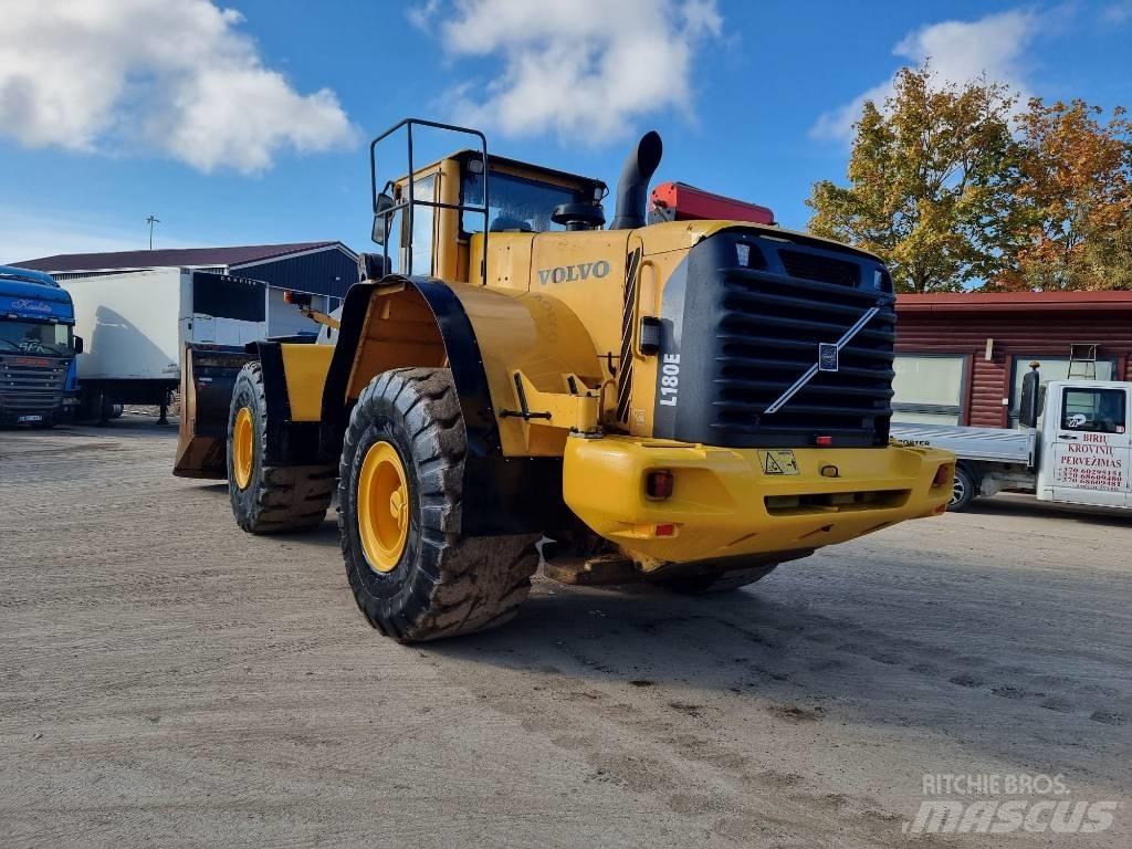 Volvo L 180 E Фронтальні навантажувачі