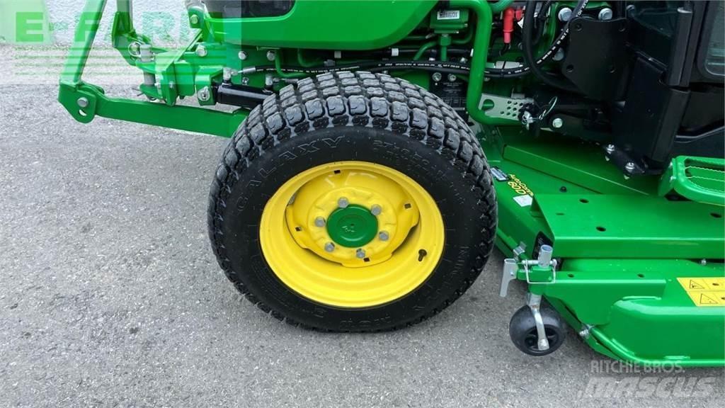 John Deere 3046R Трактори