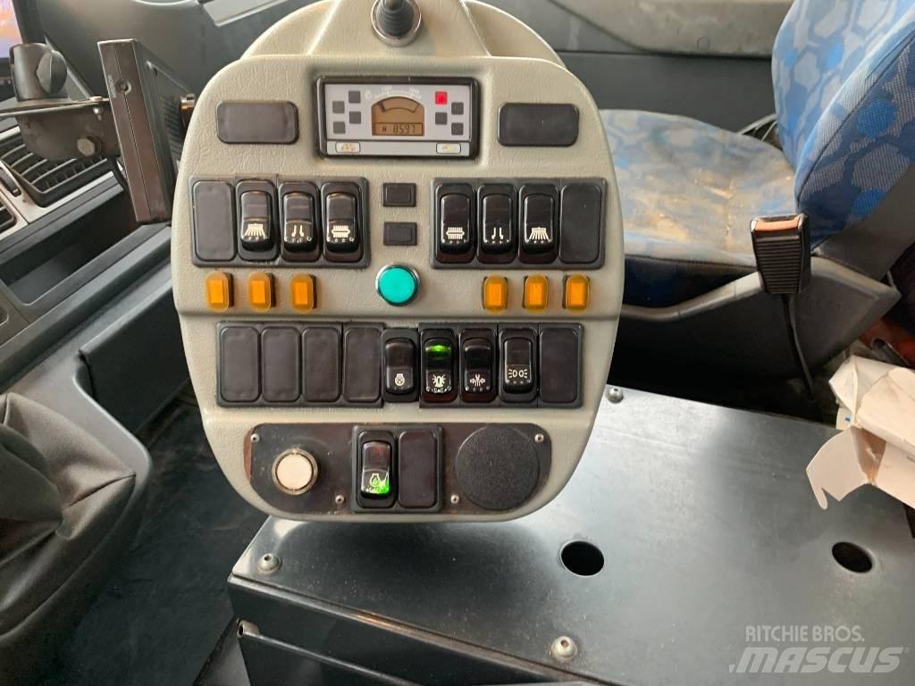 Iveco 150E 22 Підмітальні машини