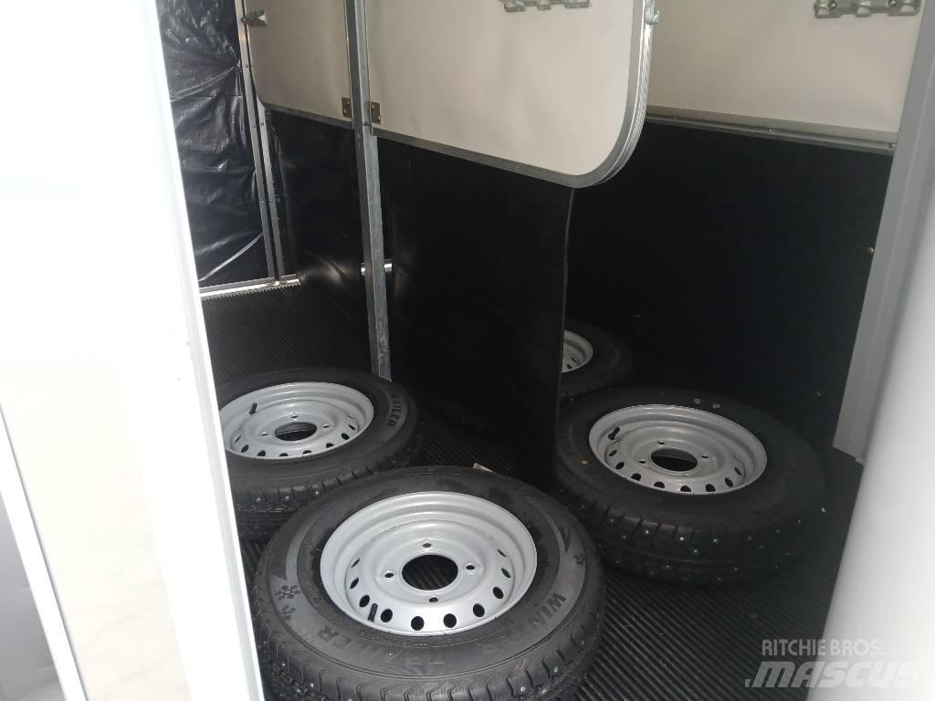 Ifor-Williams HB506 Трейлери для транспортування тварин