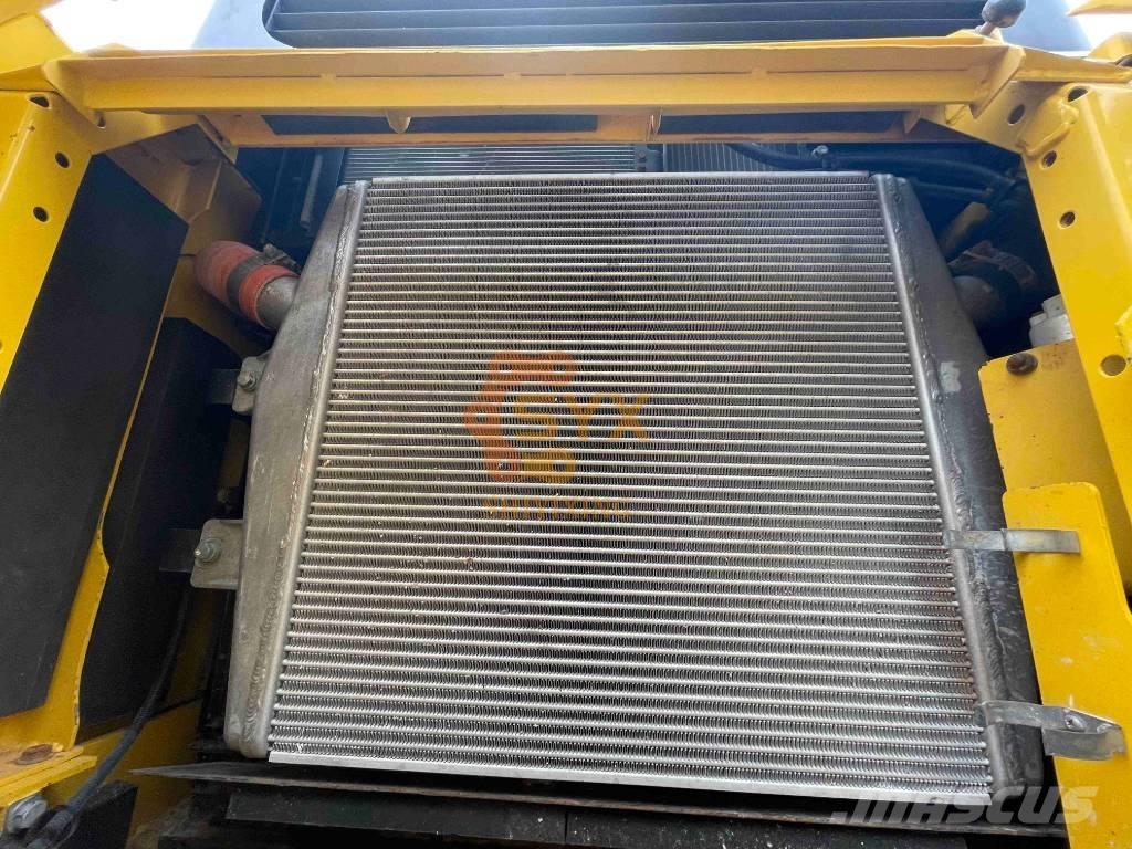 Komatsu PC 450-8 Гусеничні екскаватори