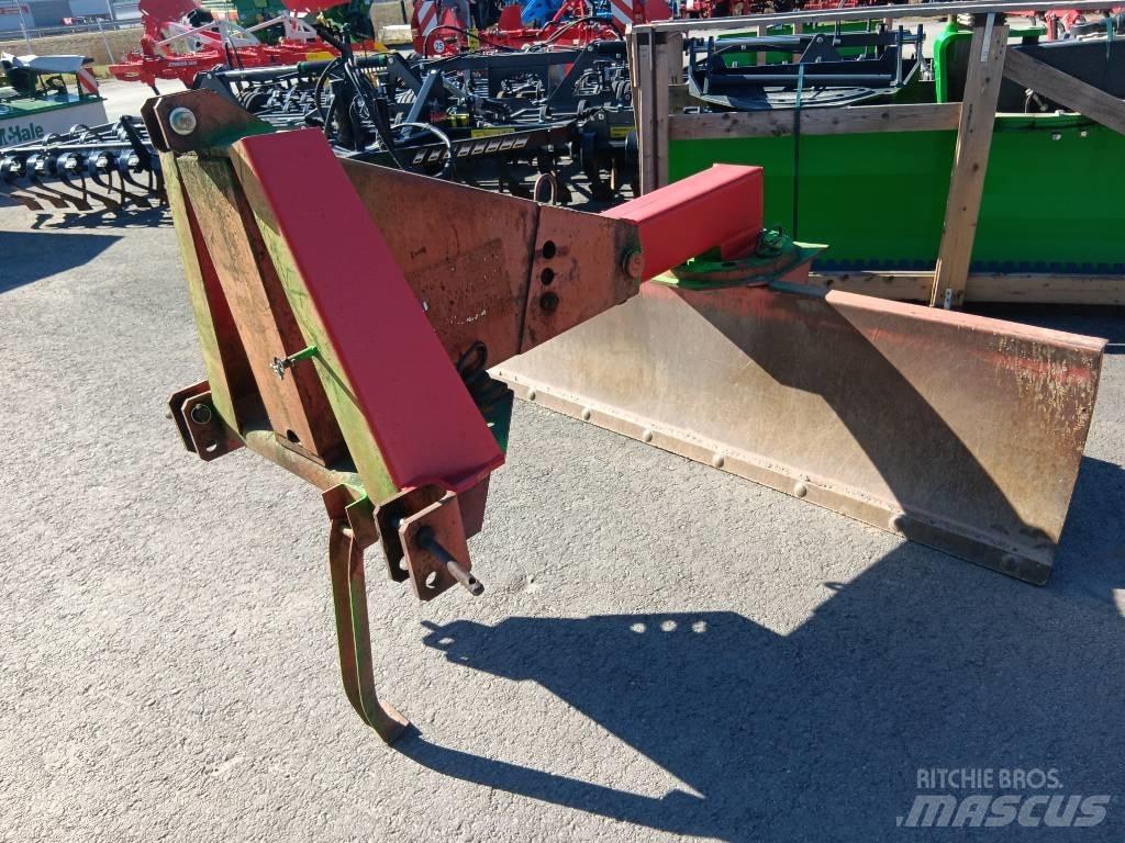 VM 220 Takalana Дорожні праски