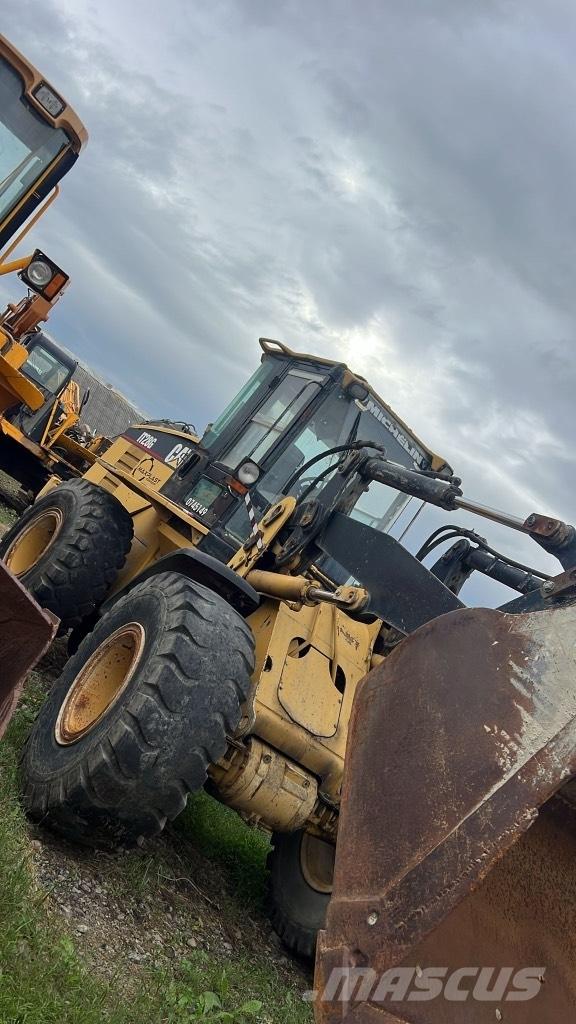 CAT IT 28 G Гусениці