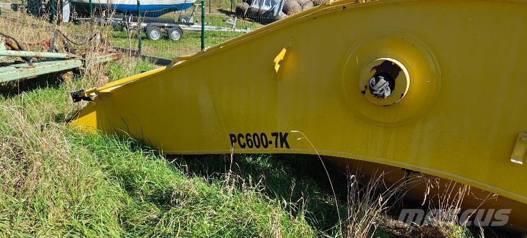 Komatsu PC 600-7K Бони і ковші