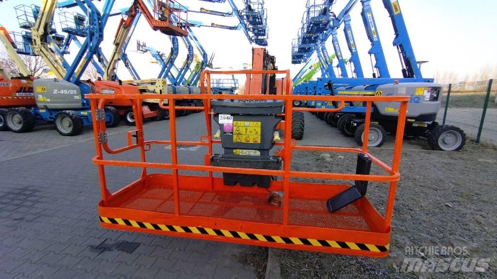 JLG 800 AJ Колінчаті підйомники
