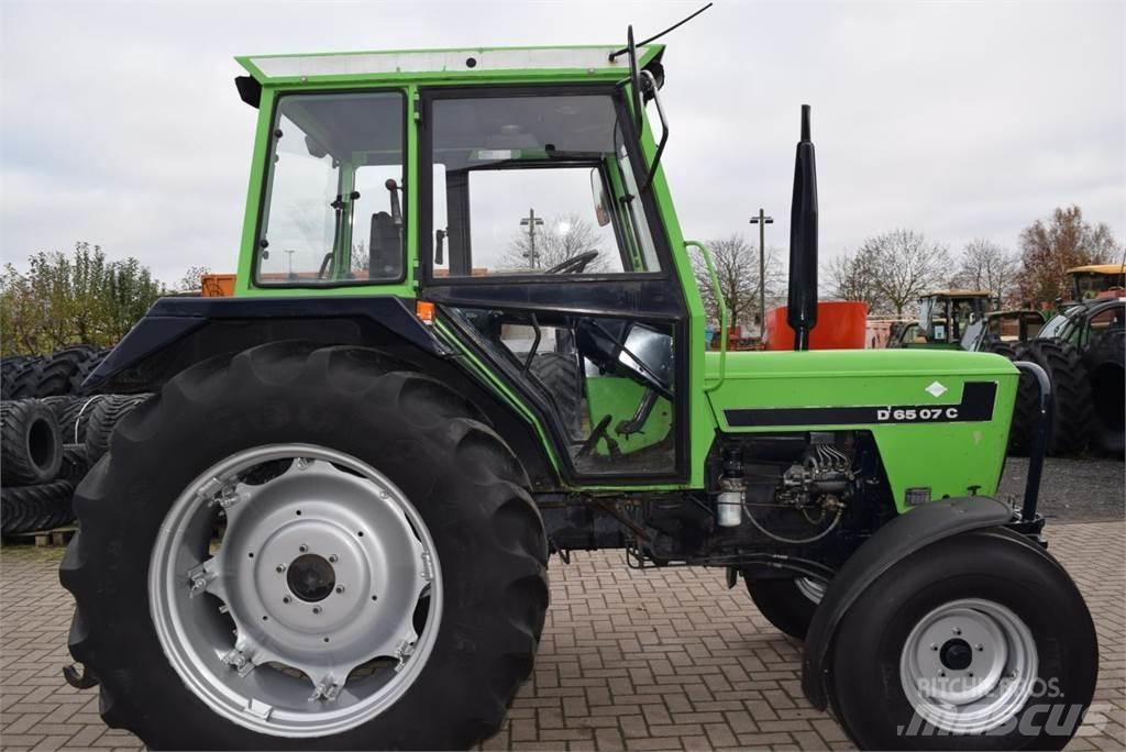 Deutz-Fahr D6507C Трактори