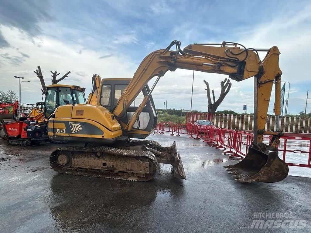 JCB JS70 Середні екскаватори 7т. - 12т.
