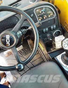 JCB 540-140 Телескопічні навантажувачі