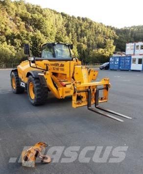 JCB 540-140 Телескопічні навантажувачі