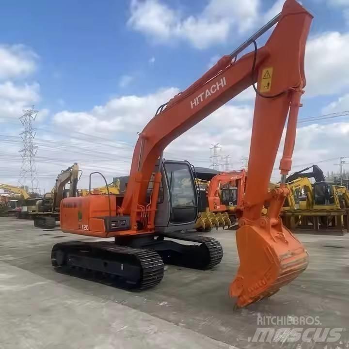 Hitachi EX120-5 Гусеничні екскаватори