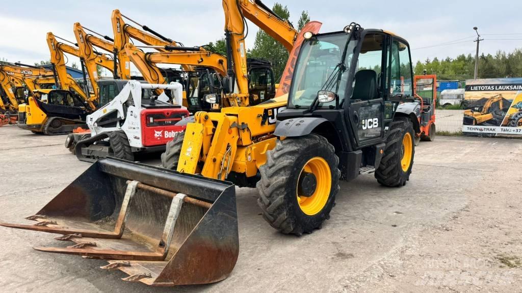 JCB 531-70 Телескопічні фронтальні навантажувачі