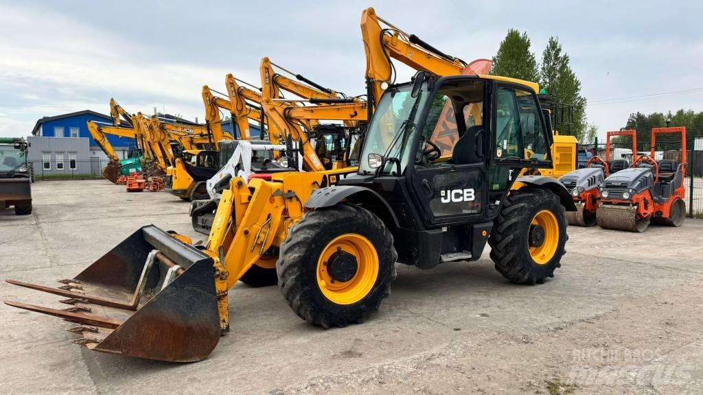 JCB 531-70 Телескопічні фронтальні навантажувачі