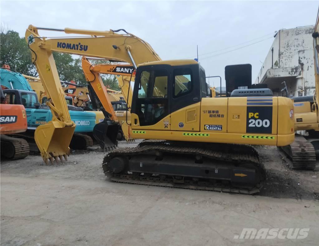 Komatsu PC200-7 Гусеничні екскаватори