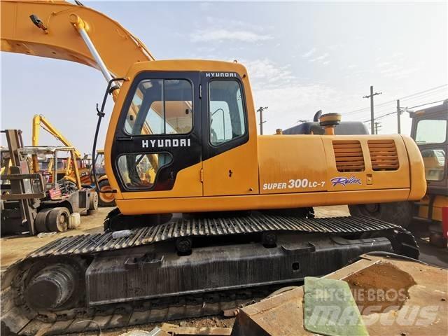 Hyundai R300LC-7 Гусеничні екскаватори