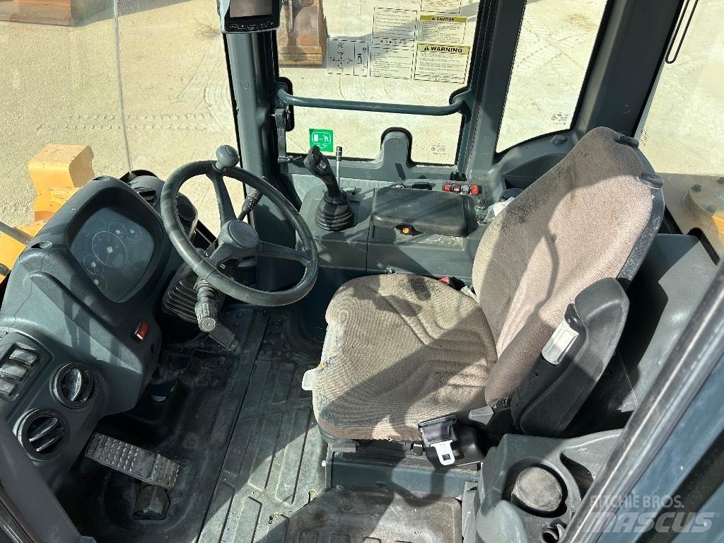 Hyundai HL 757-9 A Фронтальні навантажувачі