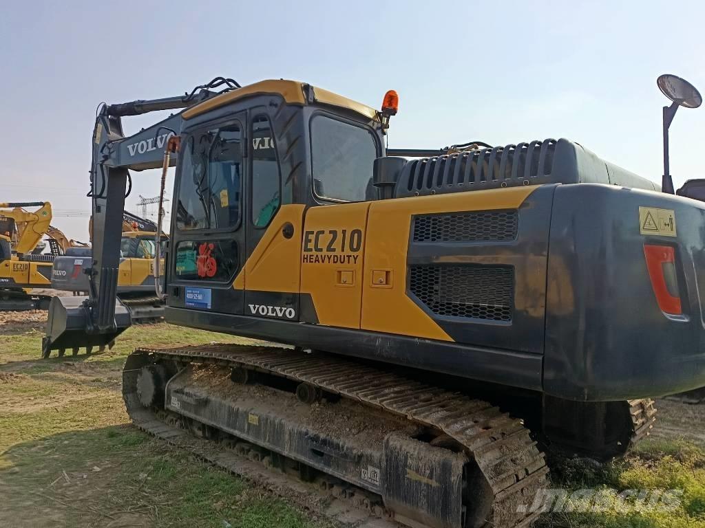 Volvo EC 210 Гусеничні екскаватори
