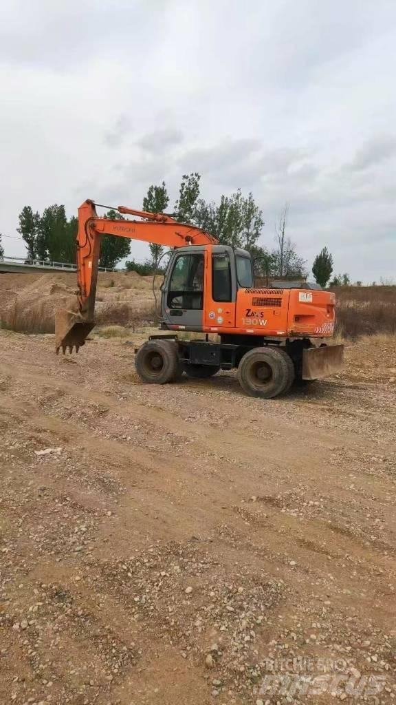Hitachi ZX130W Колісні екскаватори