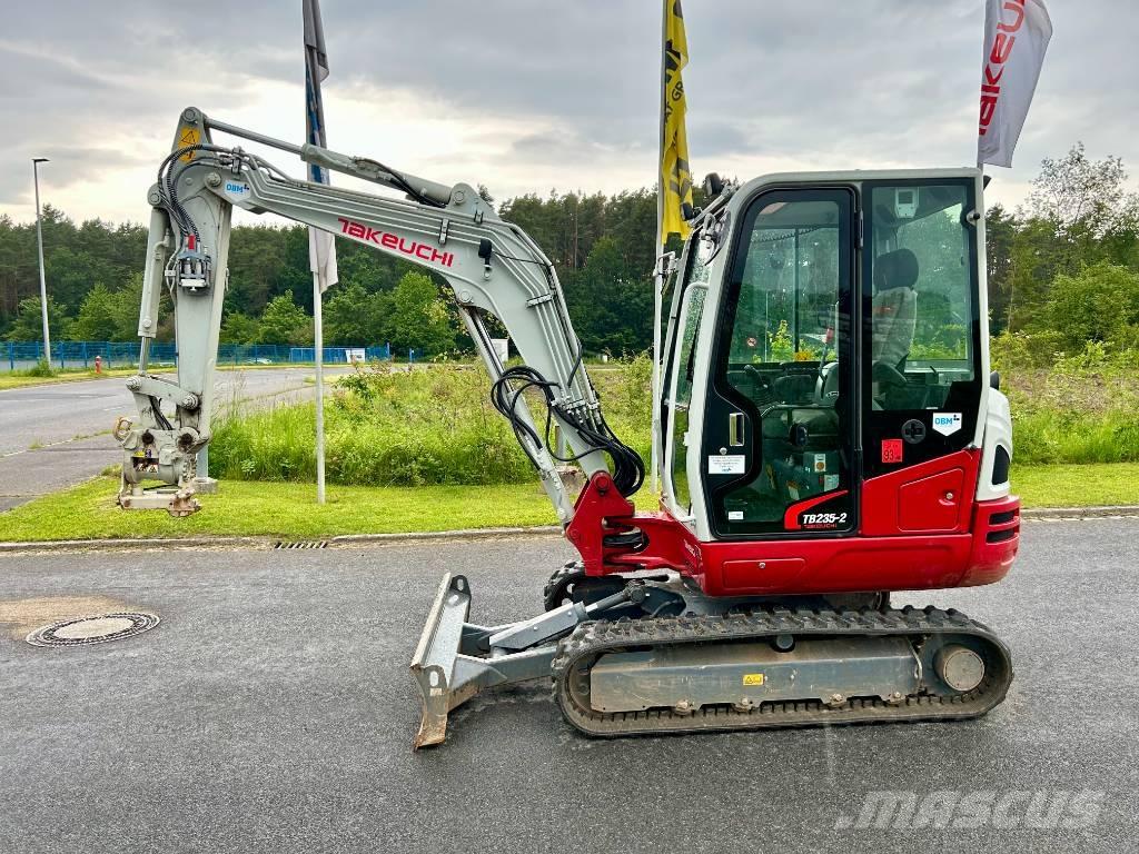 Takeuchi TB 235-2 V3 Міні-екскаватори < 7т