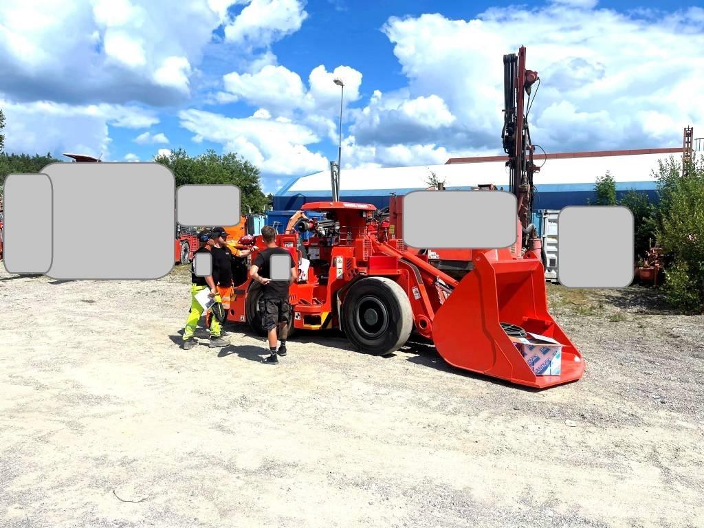 Sandvik LH202 Підземні навантажувачі