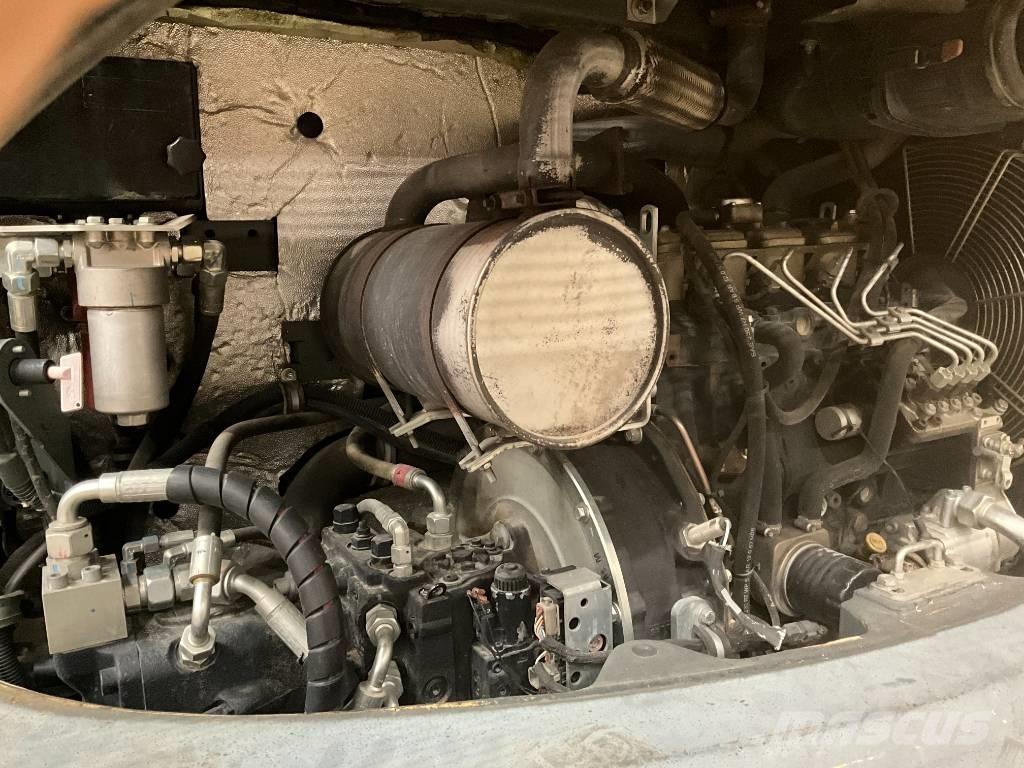 Neuson EW 65 Колісні екскаватори