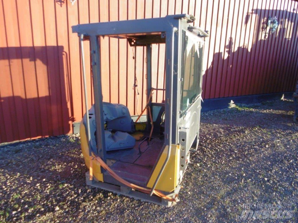  Hytt Volvo L60F Кабіна