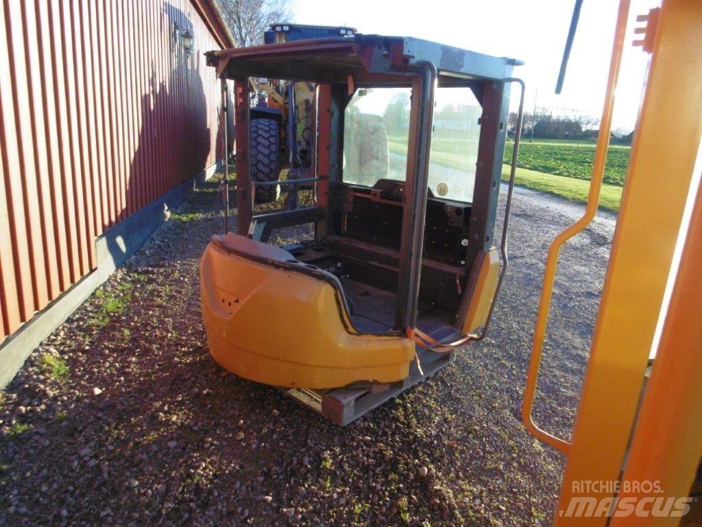  Hytt Volvo L60F Кабіна